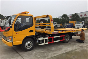 吉木乃哪里有拖车服务